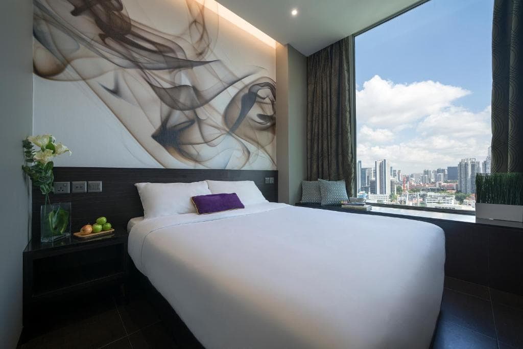 V Hotel Lavender