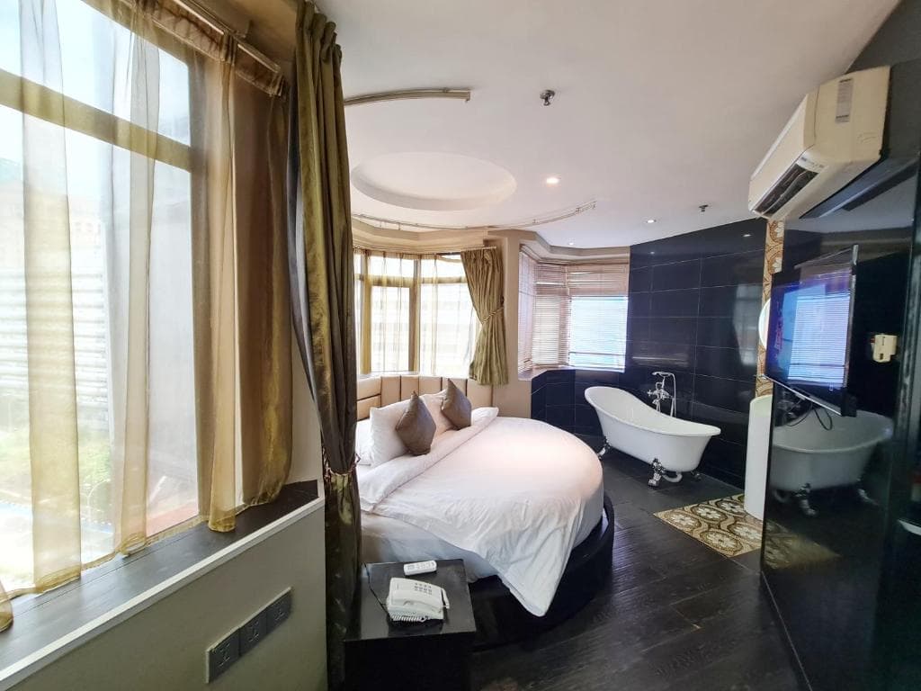 Arenaa Star Hotel 4